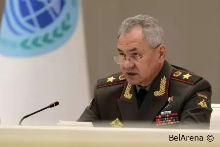 Шойгу: в 2,5 раза выросла группировка сил НАТО вблизи границ России